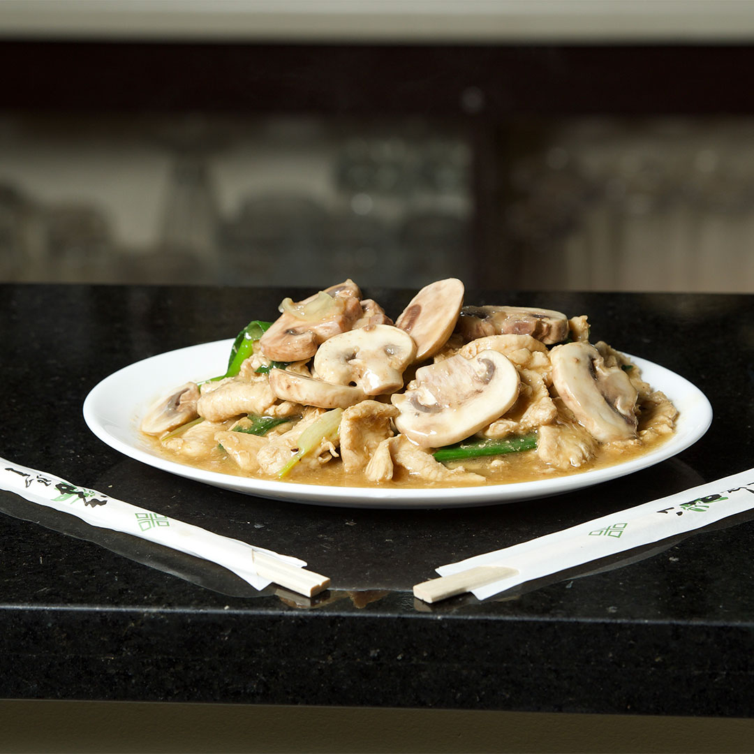 Pollo Con Champiñones